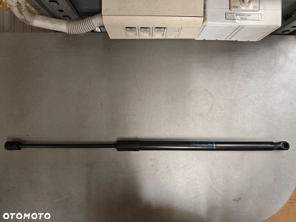 Siłownik gazowy Skoda Superb - 3