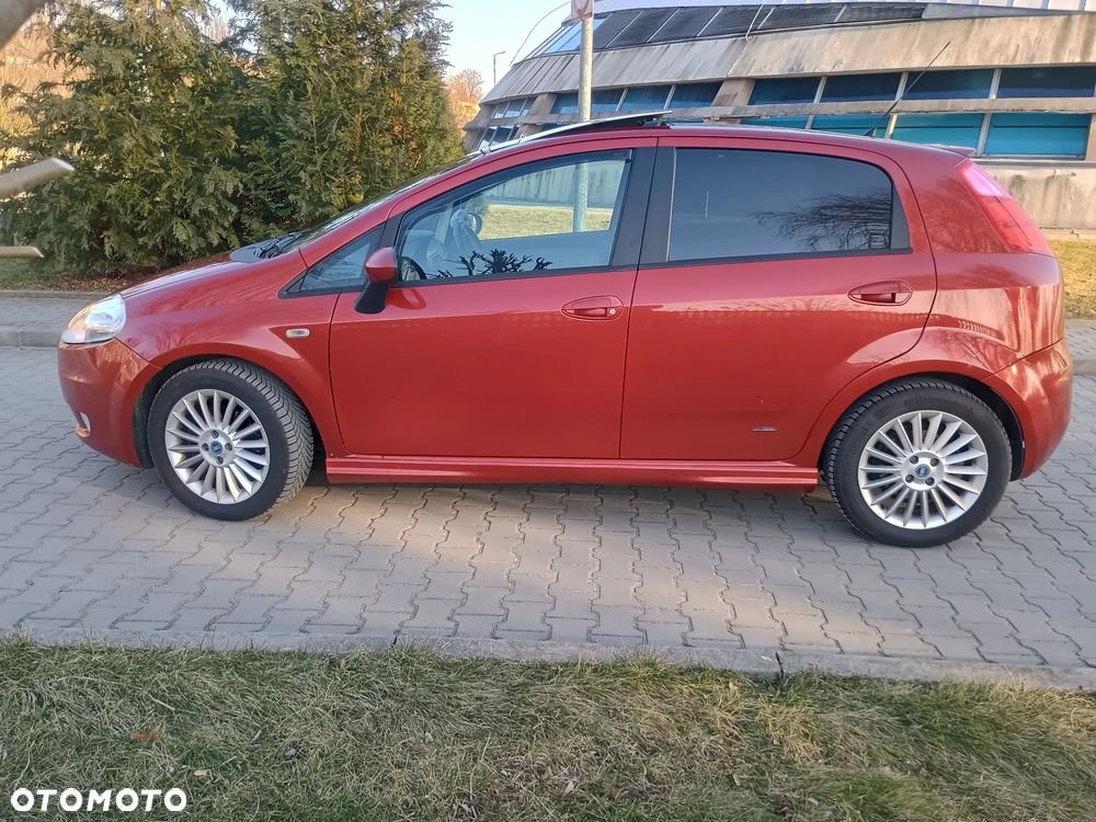 Fiat Grande Punto - 4