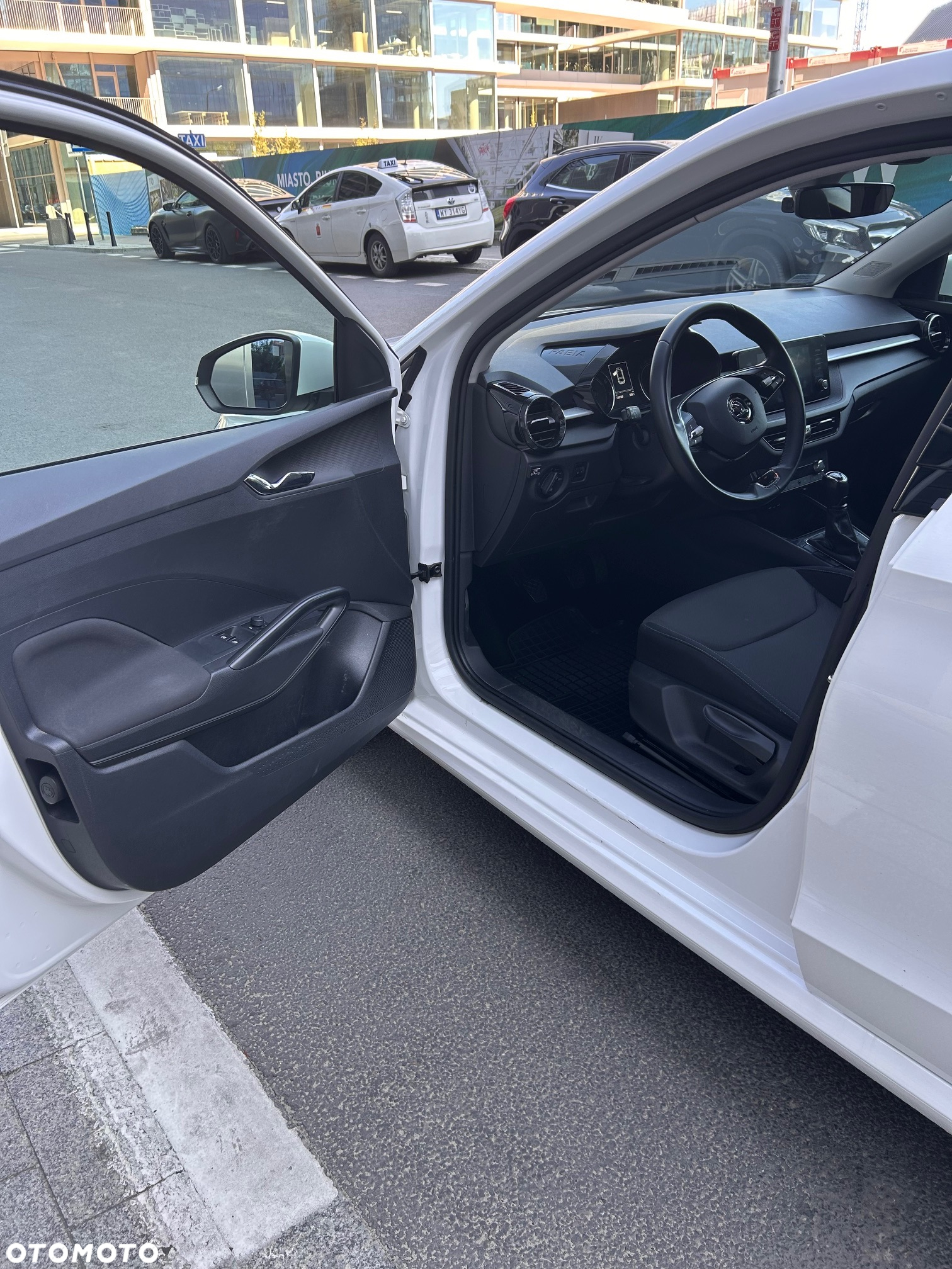 Skoda Fabia 1.0 Ambition - 11
