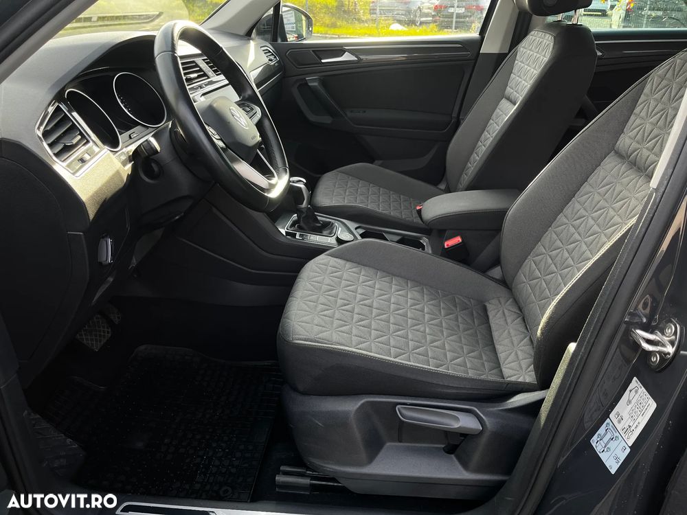 Volkswagen Tiguan - 10