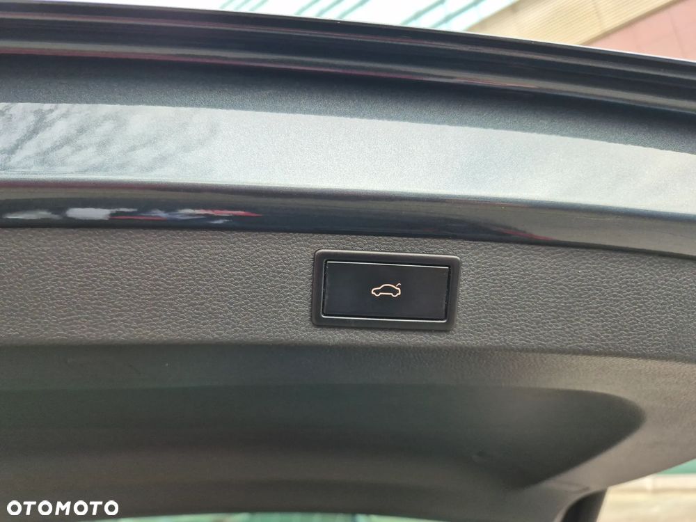 Skoda Karoq 2.0 TDI SCR 4x4 Style DSG - 8