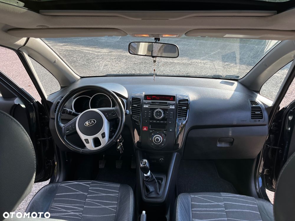 Kia Venga - 14
