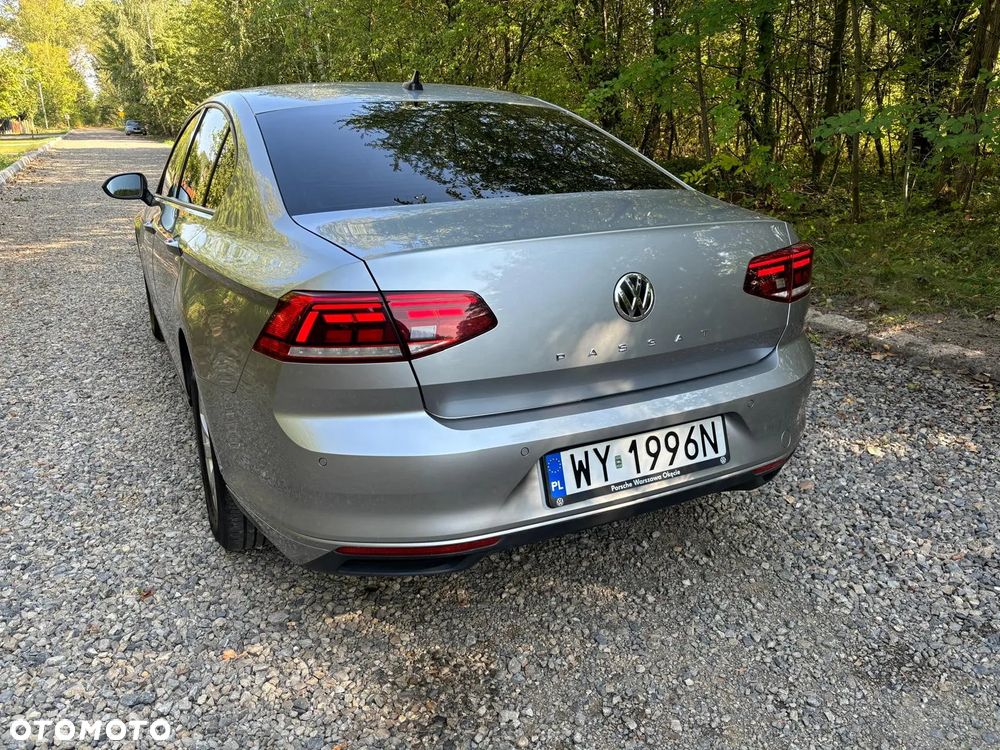 Volkswagen Passat 1.5 TSI EVO Business - 10