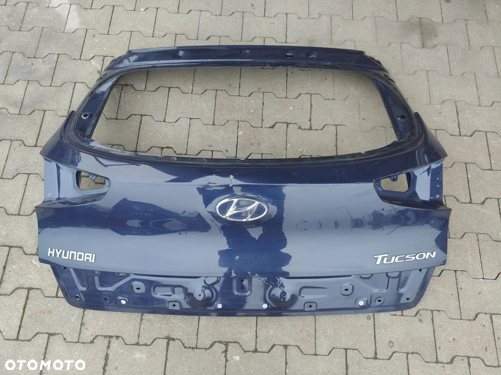 Hyundai Tucson II 2015-> KLAPA TYŁ - 1