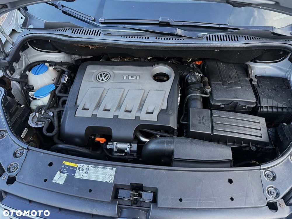 Volkswagen Touran 1.6 TDI DPF BlueMotion Technology DSG MATCH - 15