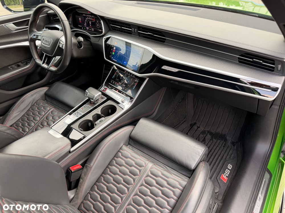Audi RS6 Avant - 16