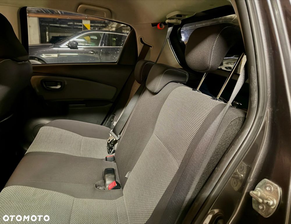 Toyota Yaris 1.5 VVT-i Comfort - 14