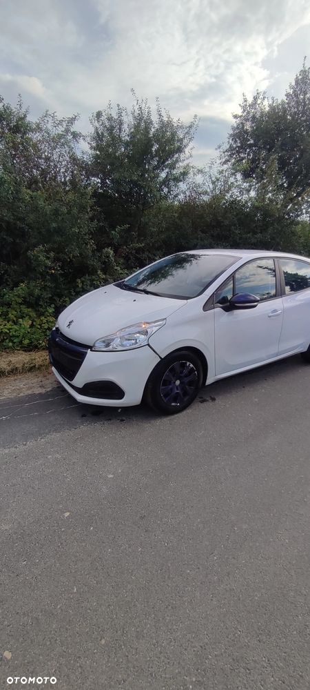Peugeot 208 - 9