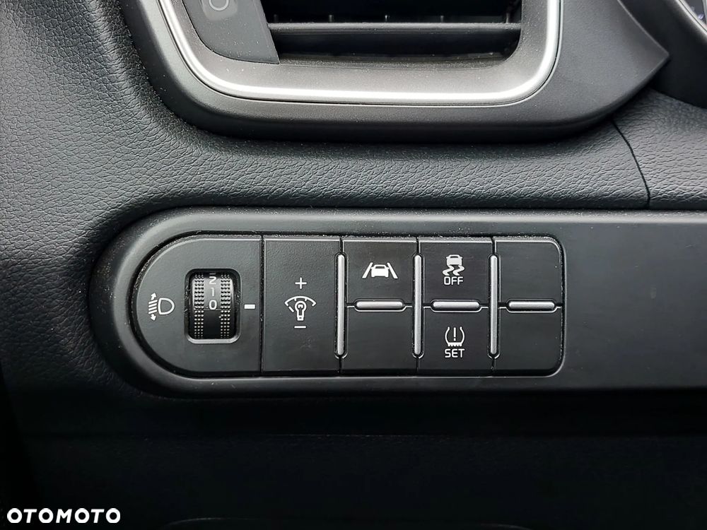 Kia XCeed 1.5 T-GDI M DCT - 12