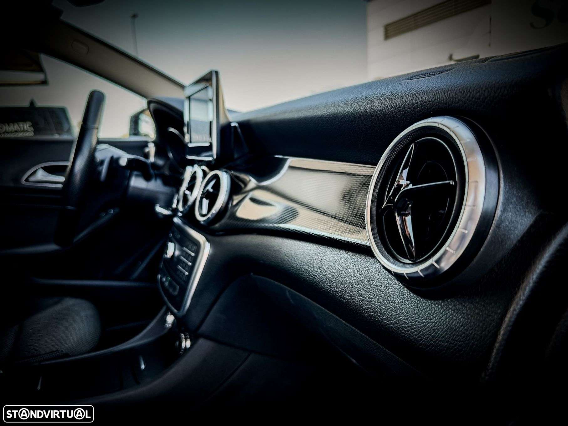 Mercedes-Benz CLA 200 d Urban Aut. - 26