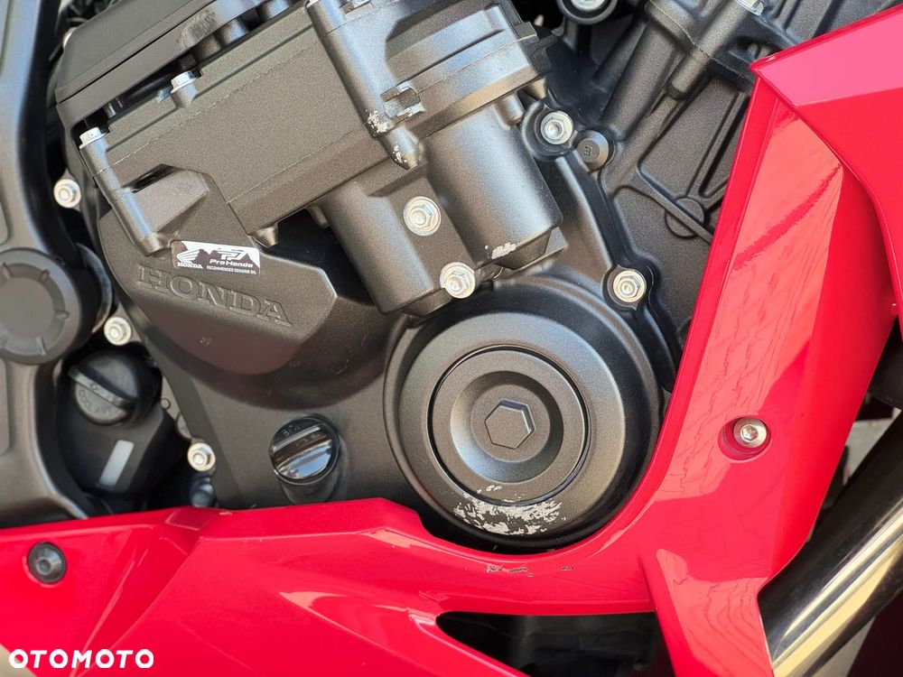 Honda CBR - 7