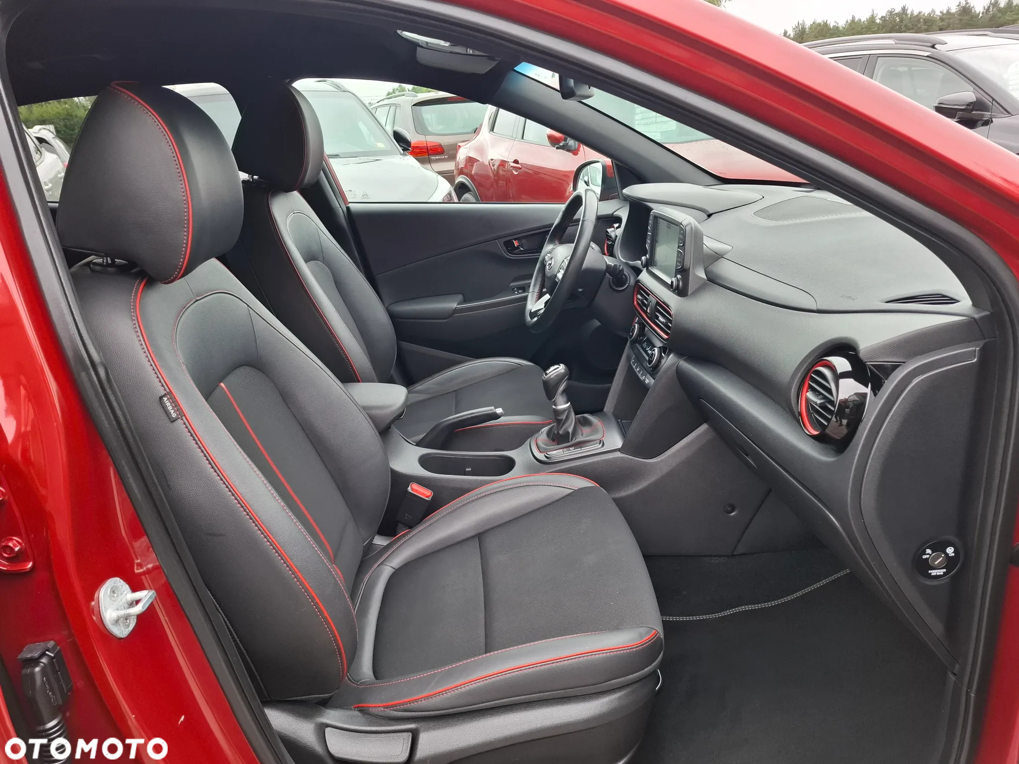 Hyundai Kona - 16