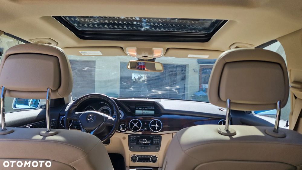 Mercedes-Benz GLK 350 4-Matic - 10