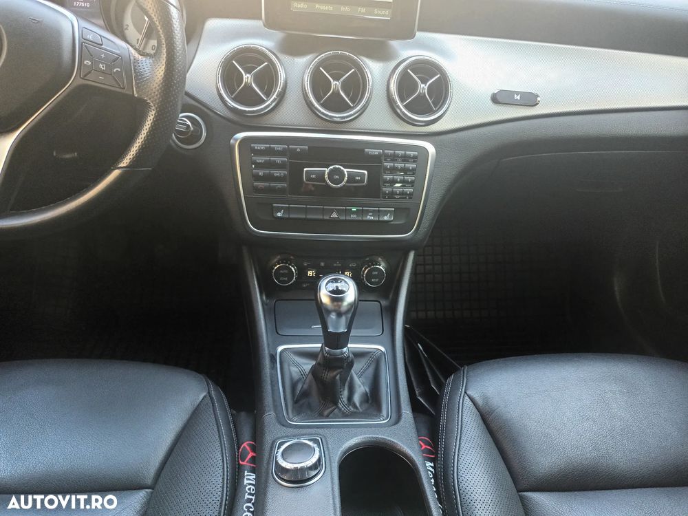 Mercedes-Benz CLA 180 - 12