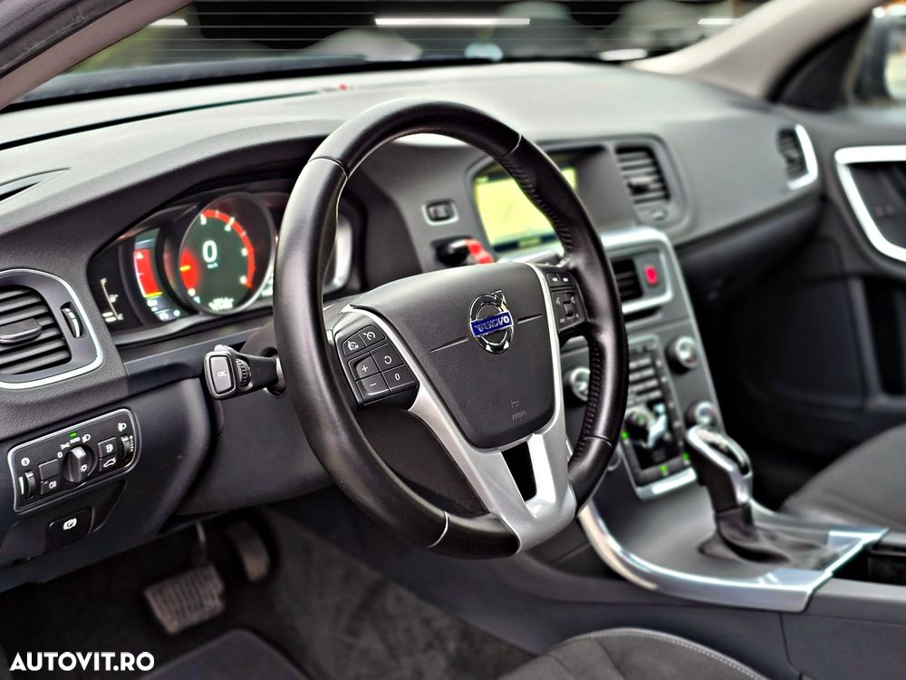 VOLVO V60 2016 — imagine 50