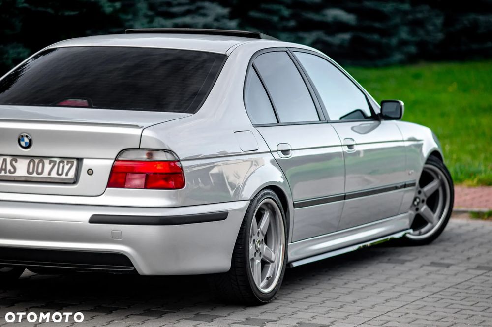 BMW Seria 5 523i - 11