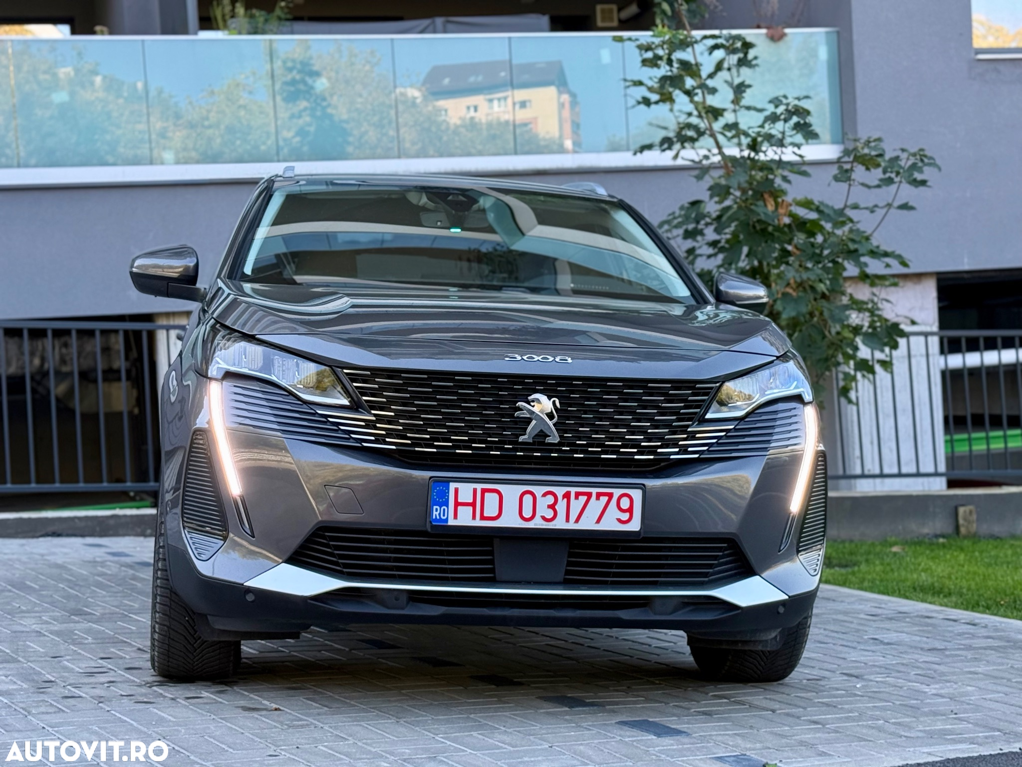 Peugeot 3008 Hybrid 225 e-EAT8 Allure Pack - 3