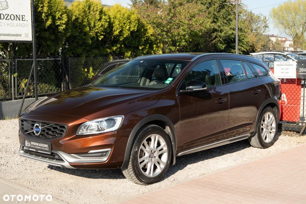 Volvo V60 Cross Country D4 Momentum - 35