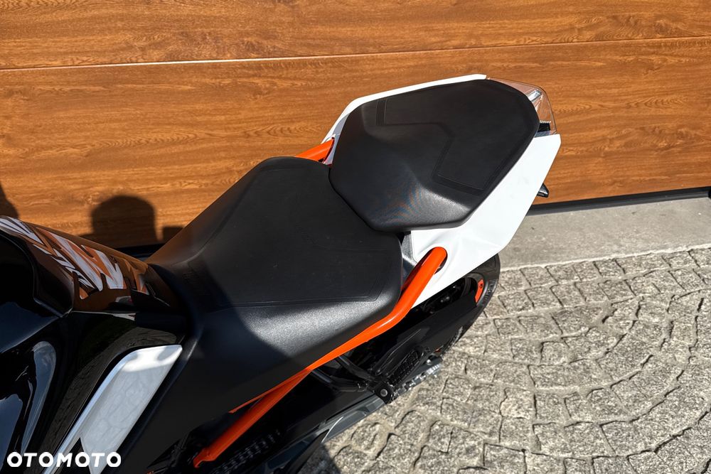 KTM Duke 125 - 27