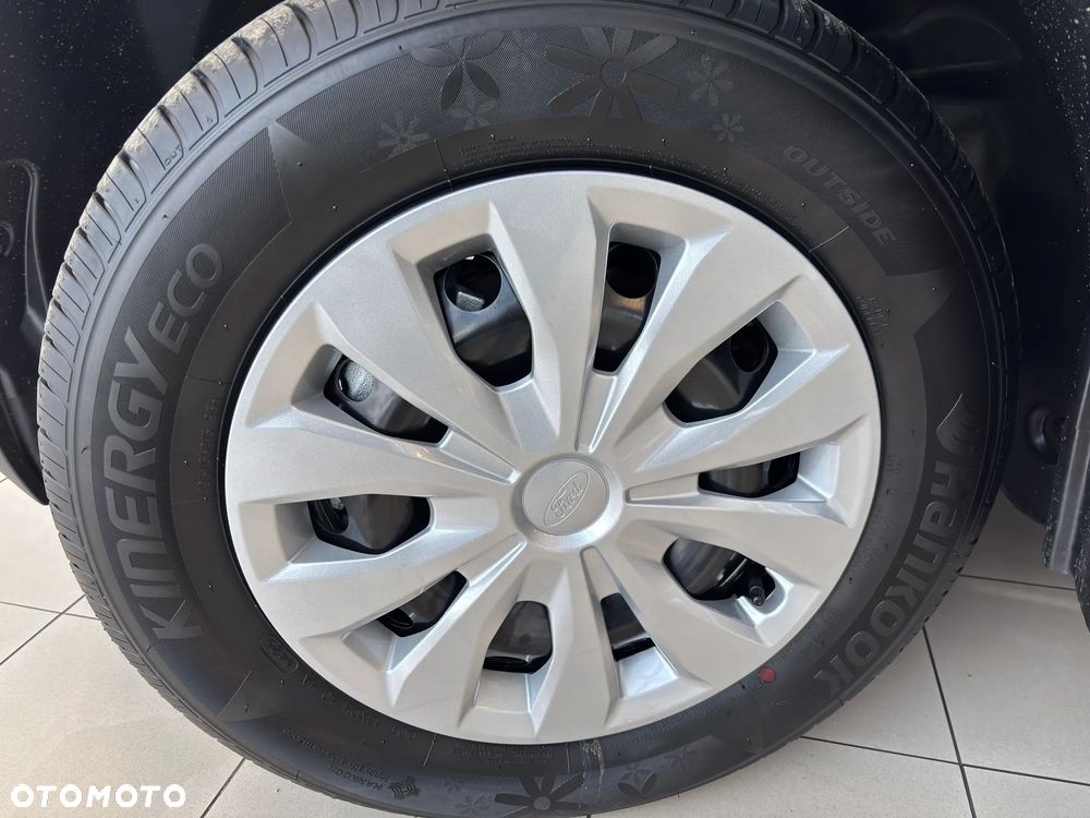 Ford Courier - 13