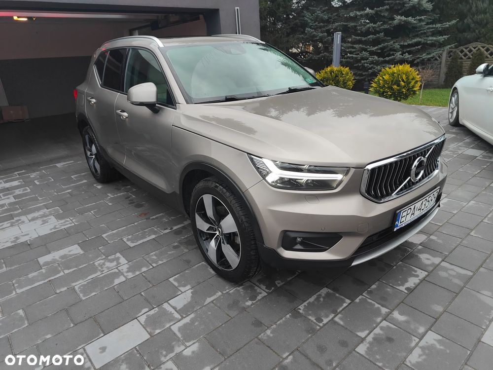 Volvo XC 40 T5 AWD Momentum Pro - 1