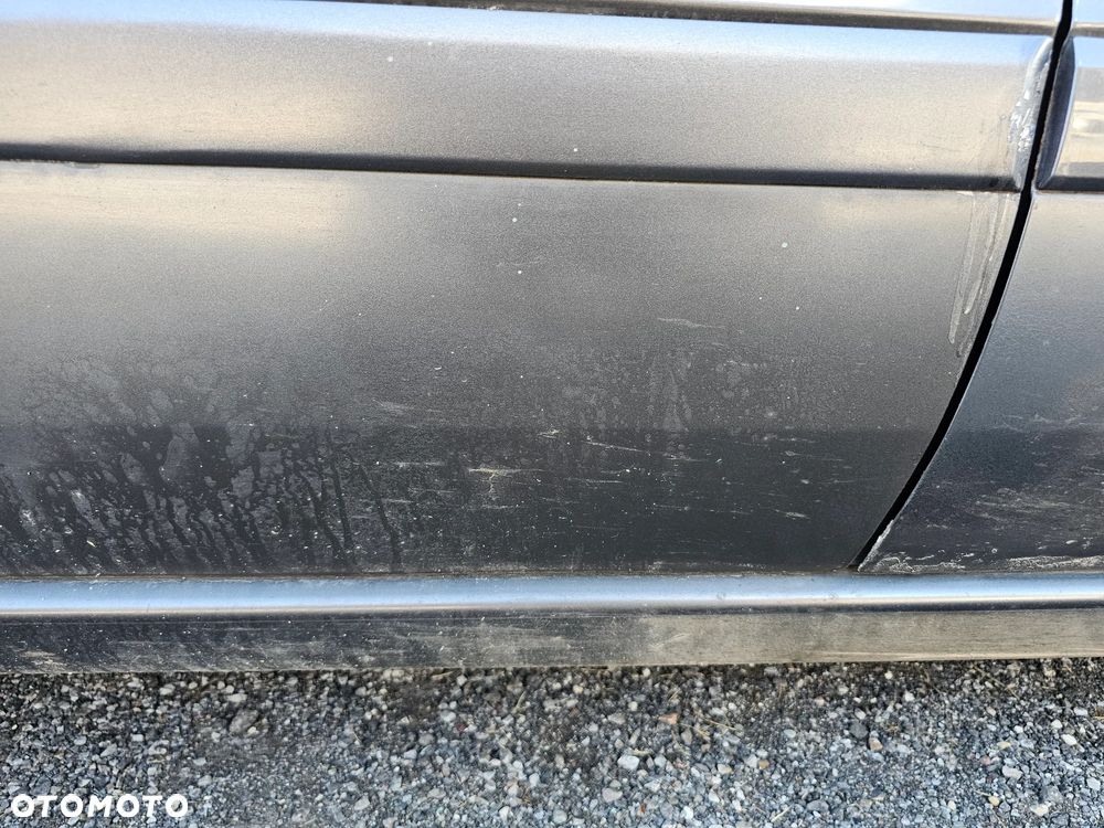 DRZWI PRAWY TYŁ TYLNE PRAWE OPEL ZAFIRA B Z177 - 9