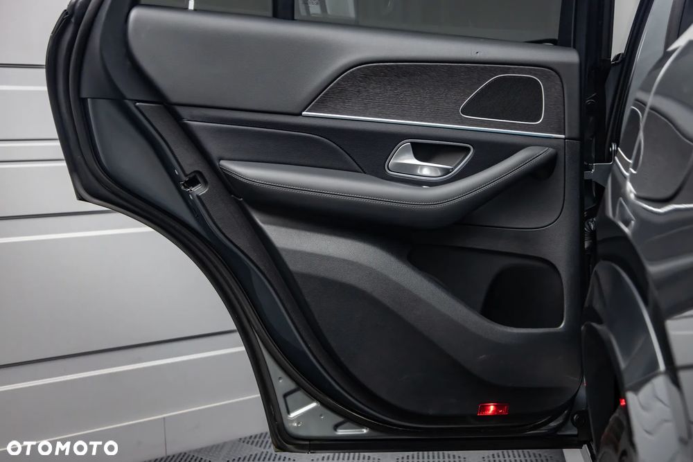 Mercedes-Benz GLE - 27