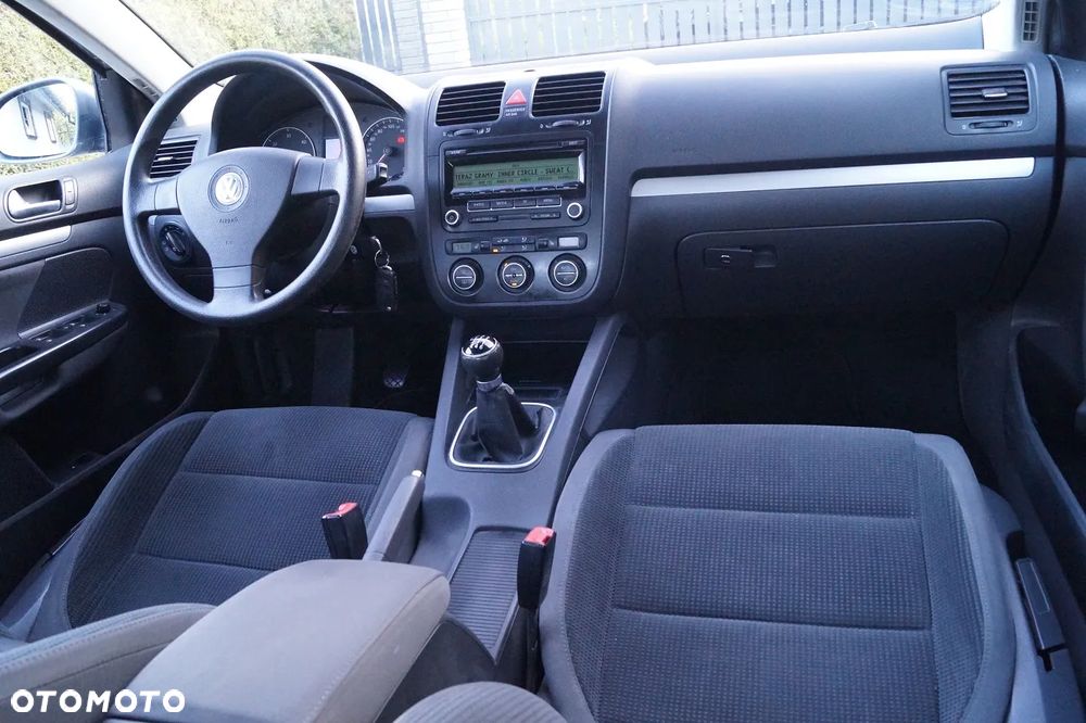 Volkswagen Jetta 2.0 TDI Comfortline - 22