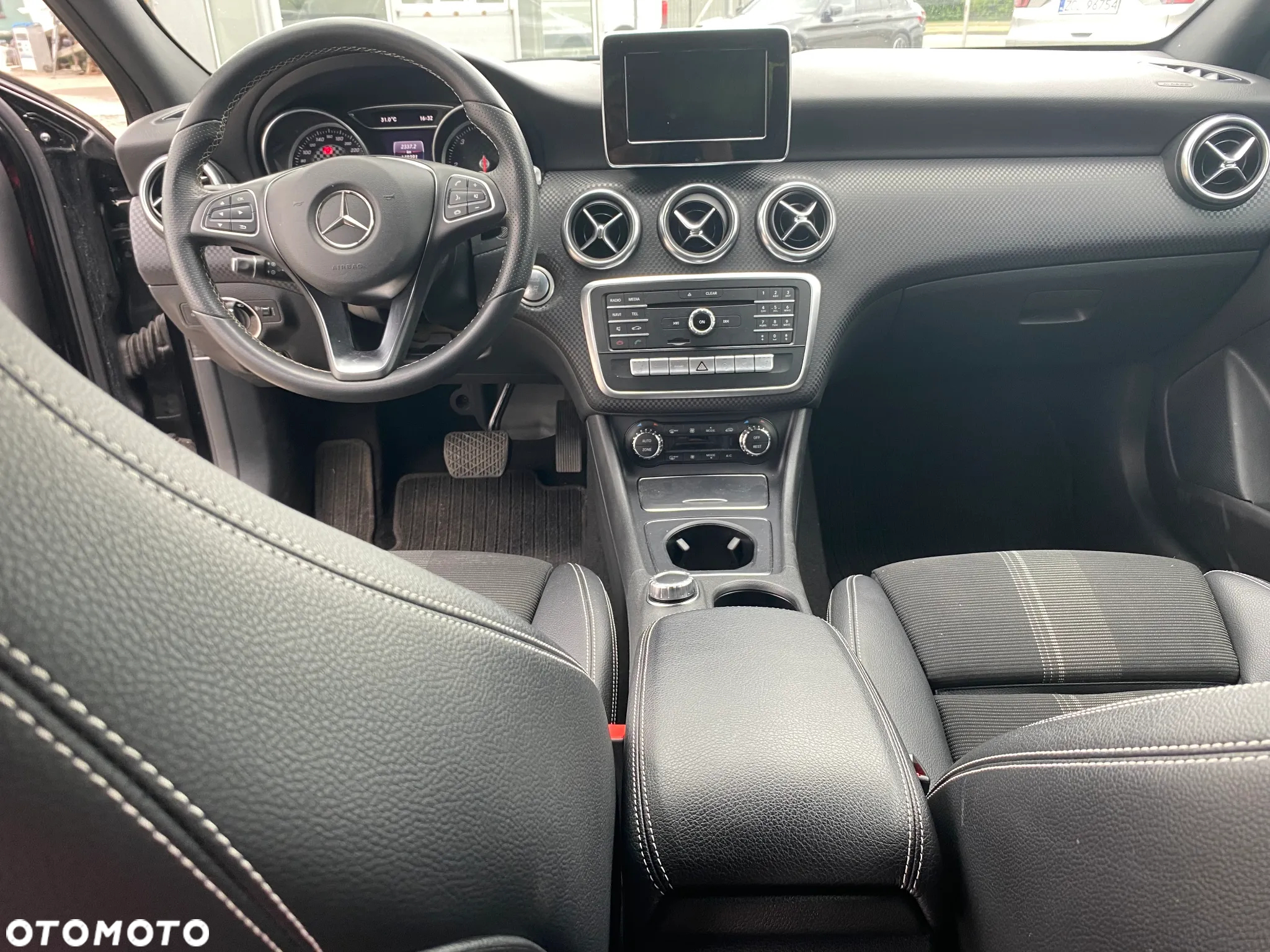 Mercedes-Benz Klasa A 180 d 7G-DCT Activity Edition - 12