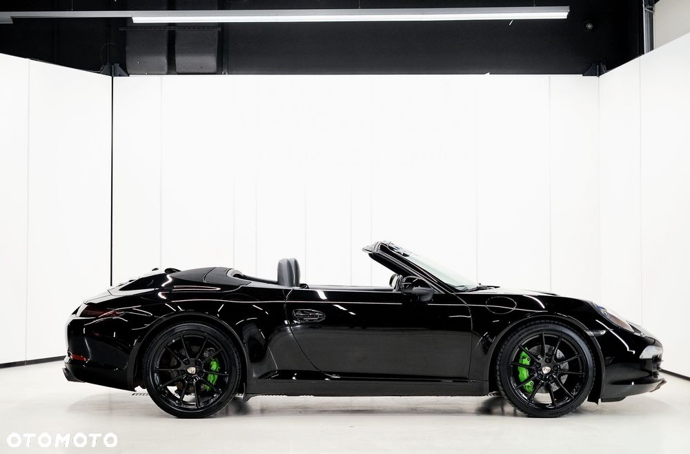 Porsche 911 Carrera S - 21