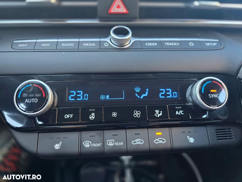 Hyundai Elantra 1.6 l 123 CP CVT Highway - 24