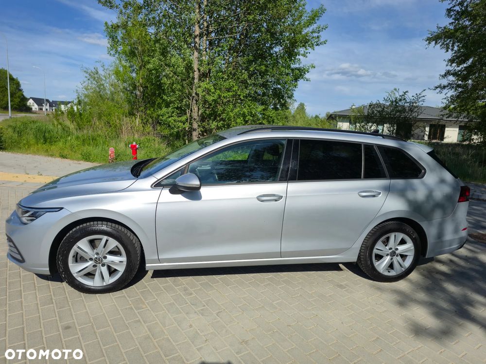 Volkswagen Golf VIII 2.0 TDI Life DSG - 4