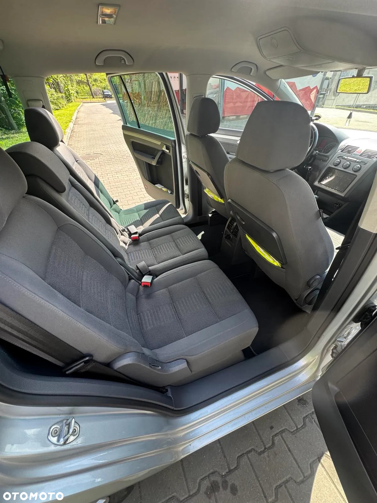 Volkswagen Touran 2.0 TDI DPF Comfortline - 10