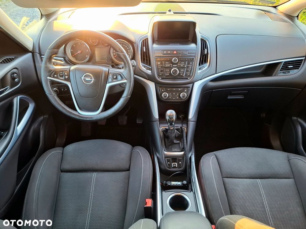 Opel Zafira 2.0 CDTI Cosmo - 25