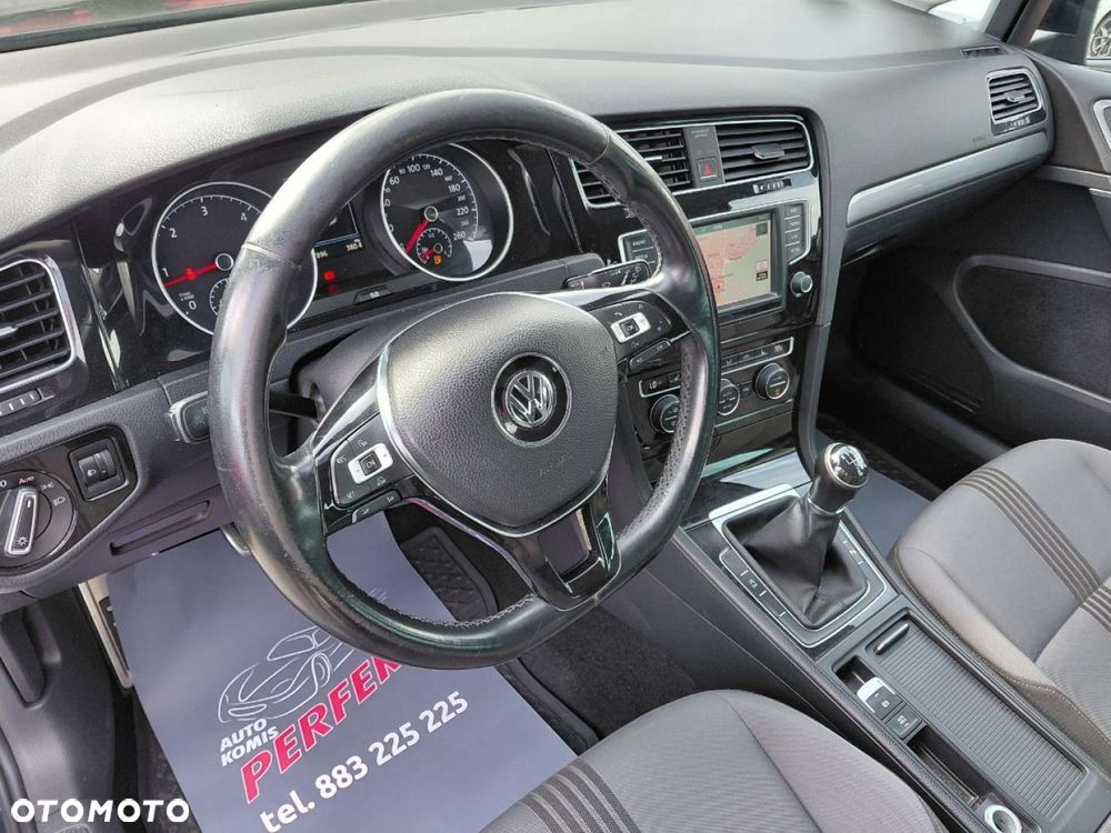 Volkswagen Golf - 12