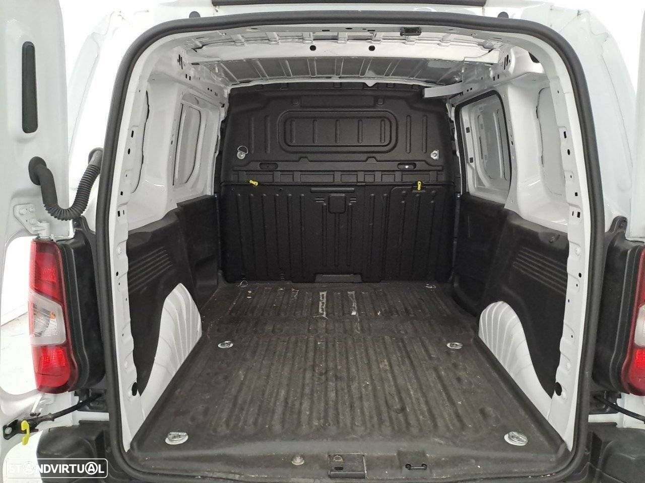 Opel Combo E15DT, E6.4 & MT6 S&S - 6