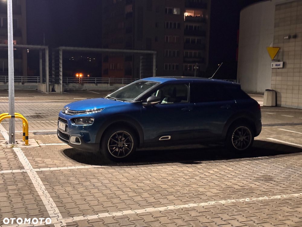 Citroën C4 Cactus 1.2 PureTech Shine S&S - 2