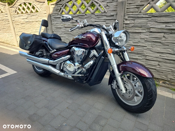 Suzuki Intruder