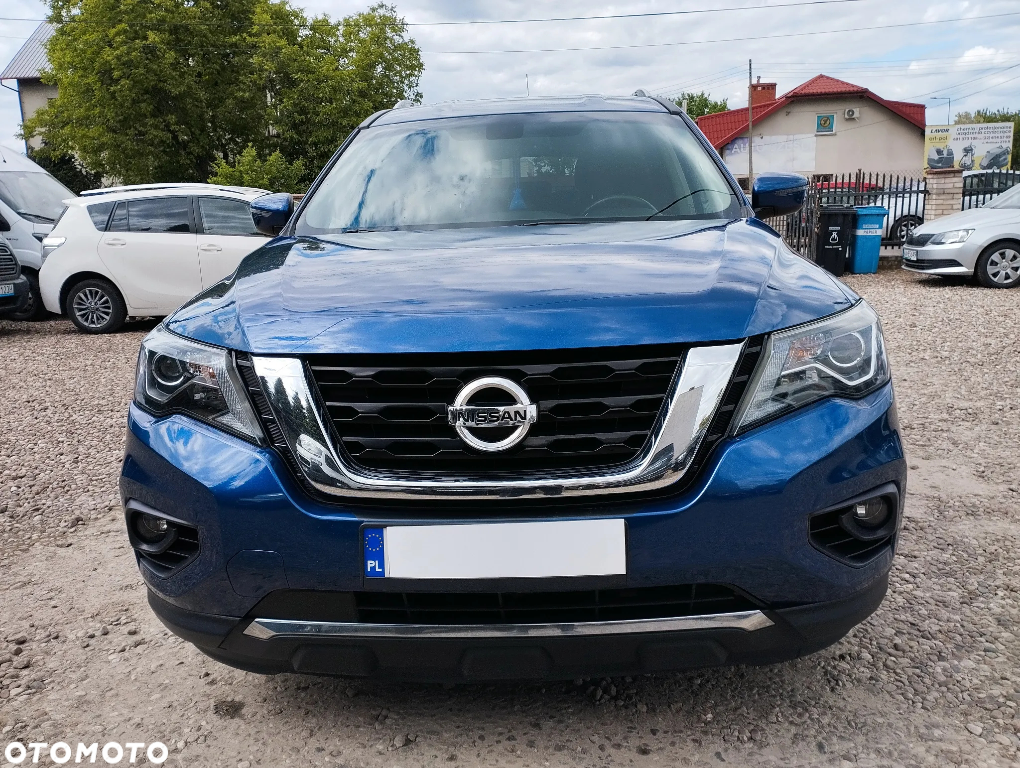 Nissan Pathfinder - 7