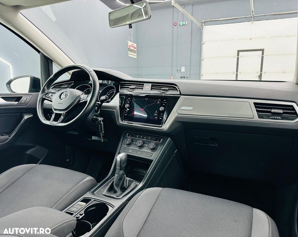 Volkswagen Touran 1.6 TDI SCR (BlueMotion Technology) DSG Trendline - 23