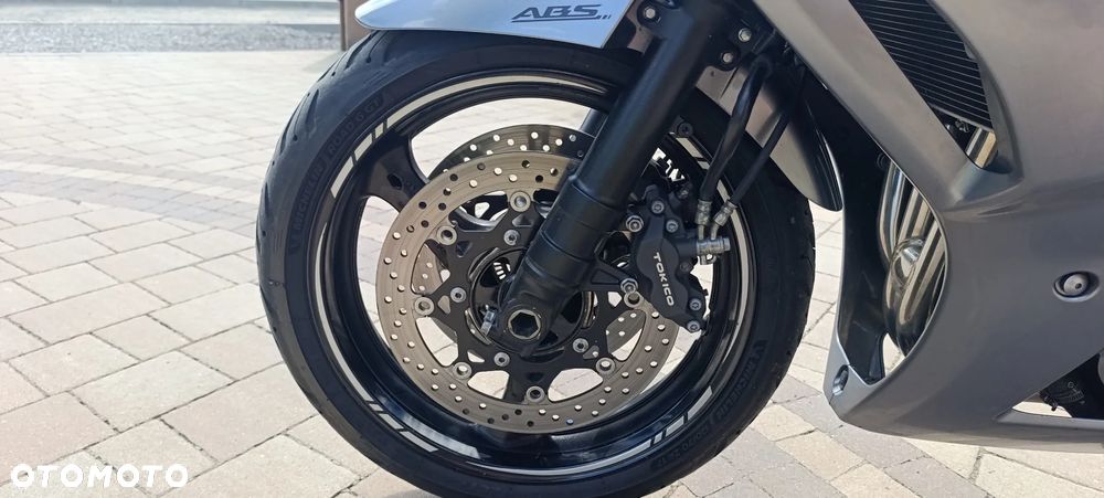 Suzuki GSX - 39