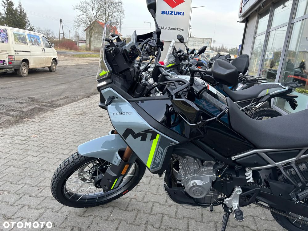 CFMoto MT - 10