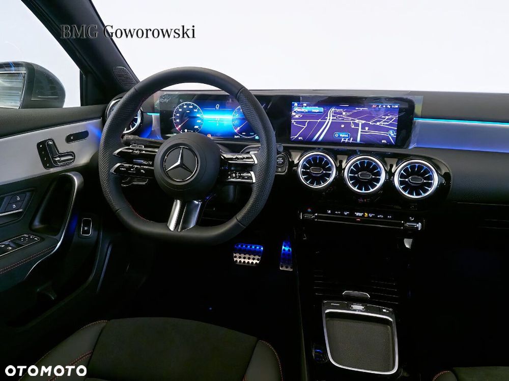 Mercedes-Benz CLA - 16