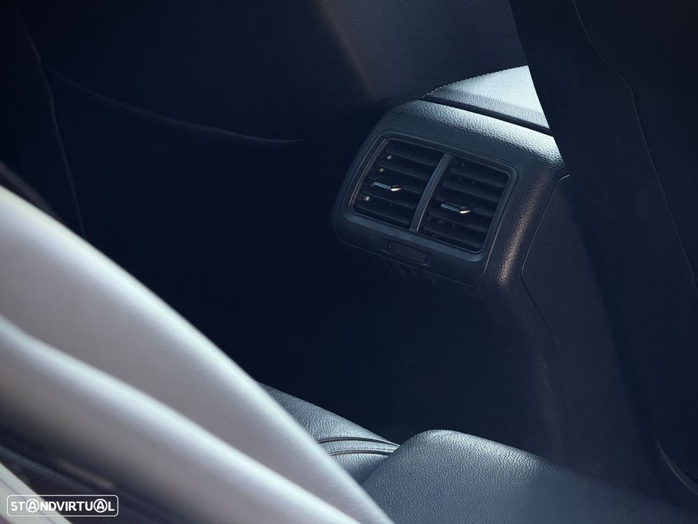 VW Golf 2.0 TDI GTD DSG - 9