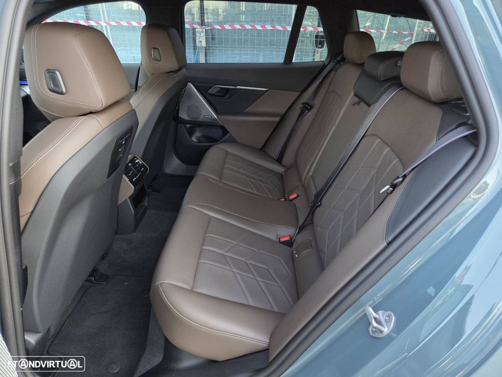 BMW i5 eDrive40 Pack Desportivo M Pro - 9