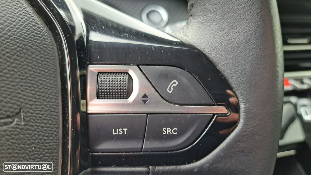 Peugeot e-208 50 kWh Allure - 39