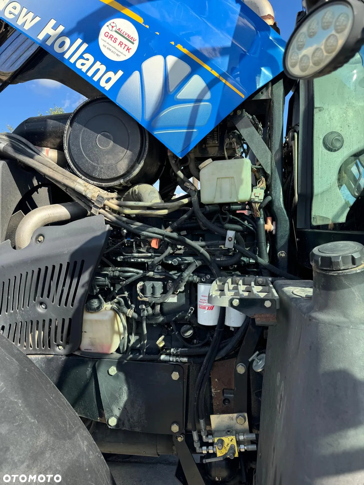 New Holland T8030 - 3