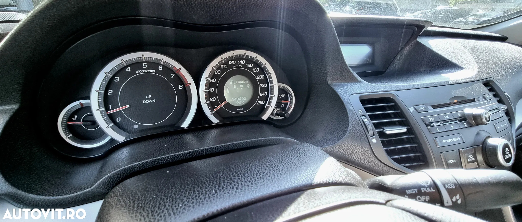 Honda Accord 2.0i Exec - 10