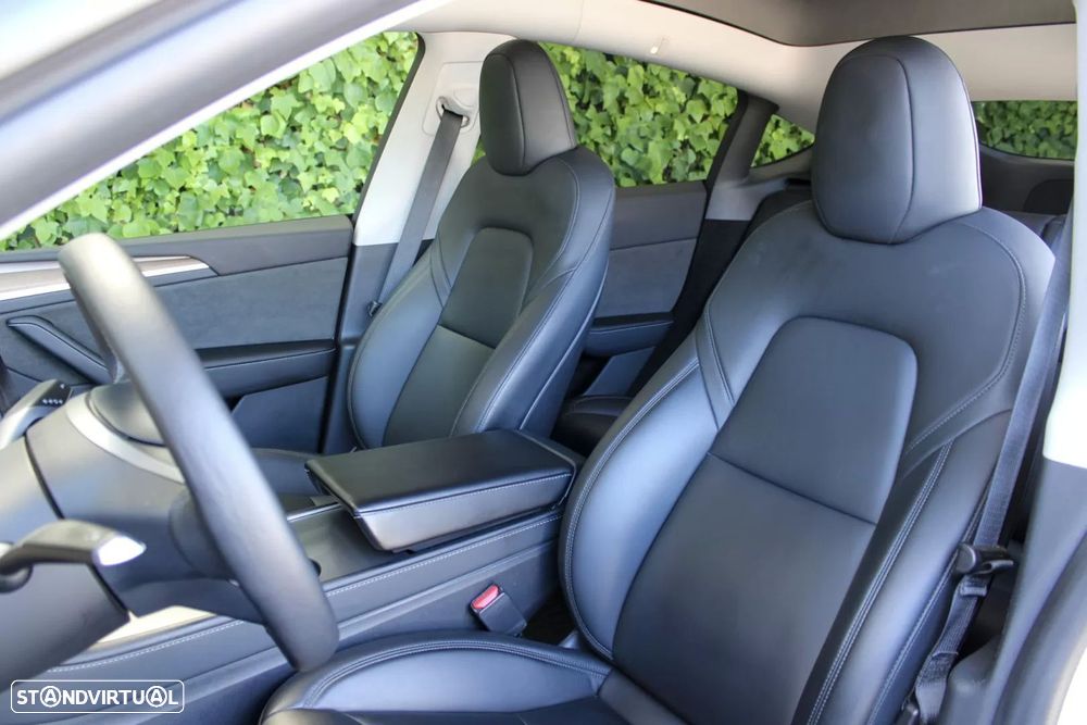 Tesla Model Y Long Range Tração Integral - 14