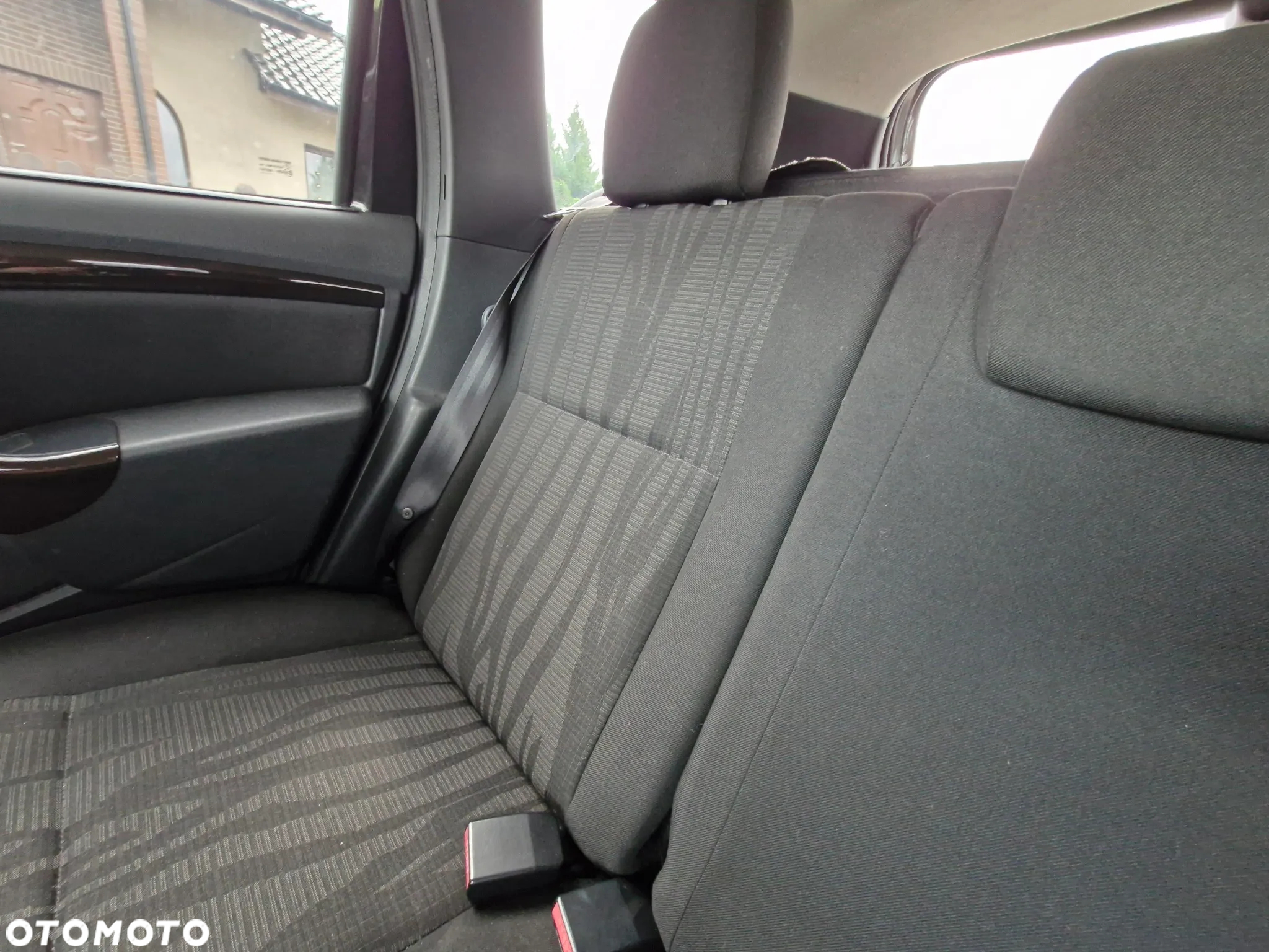Dacia Duster 1.6 16V 4x2 Prestige - 31